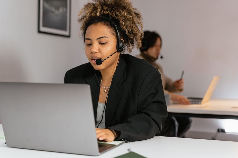 Managed Support vs Hiring an In-House Insurance Assistant